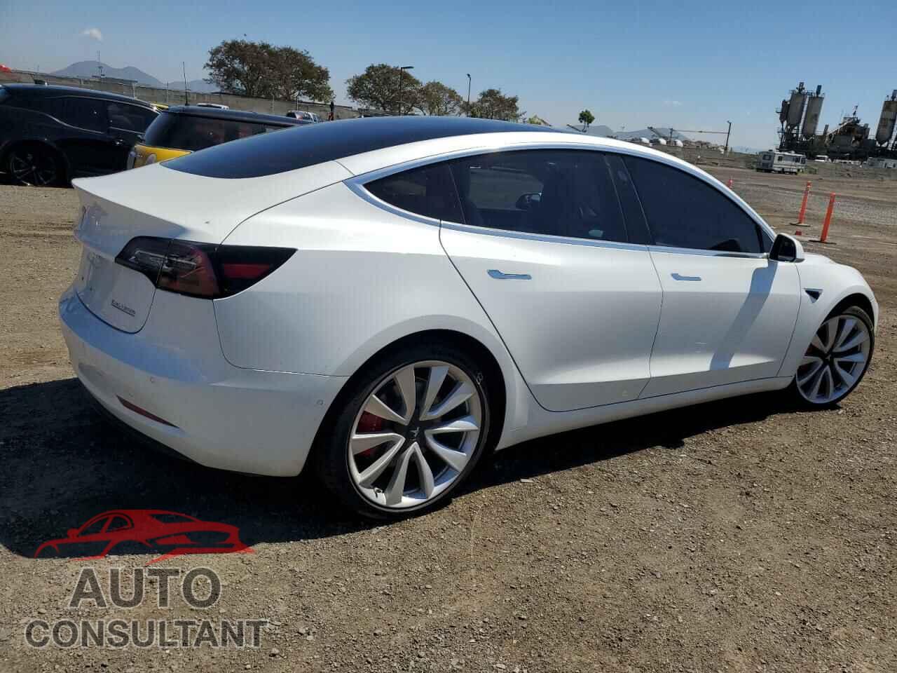 TESLA MODEL 3 2018 - 5YJ3E1EB1JF081740