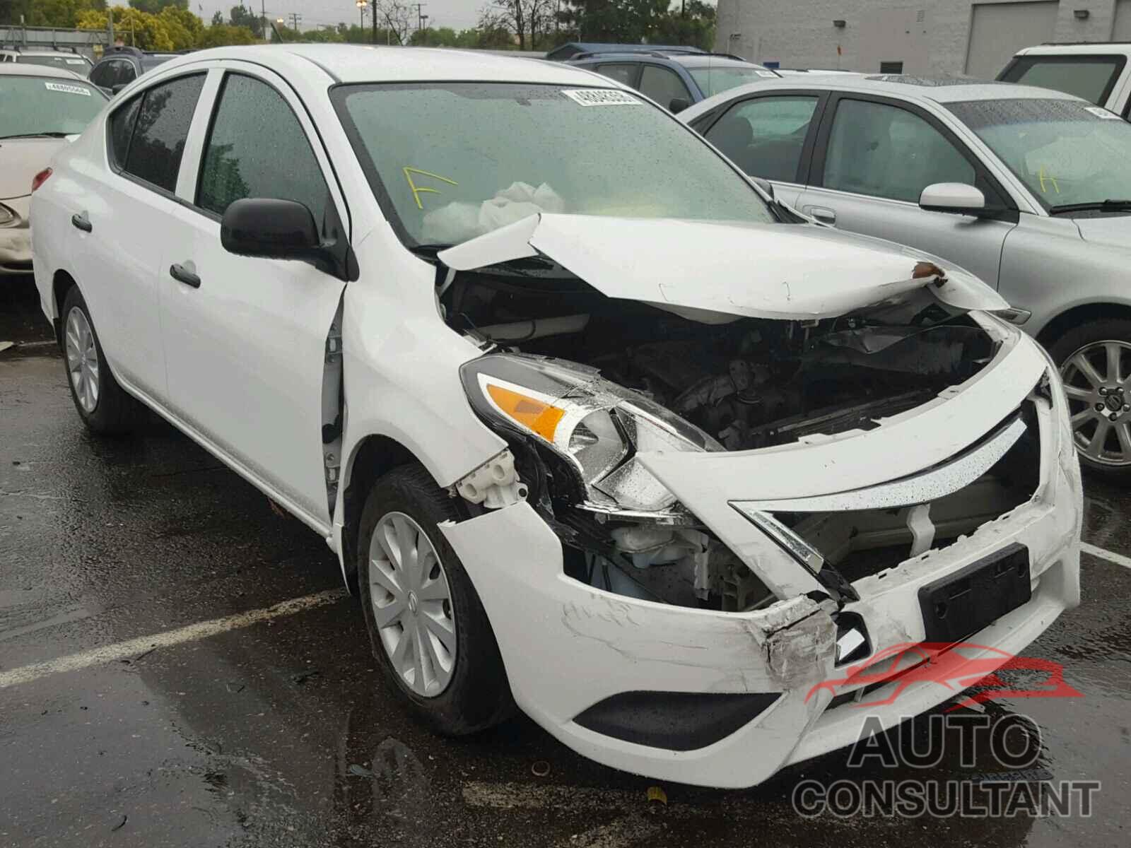 NISSAN VERSA 2015 - 3N1CN7AP8FL949359