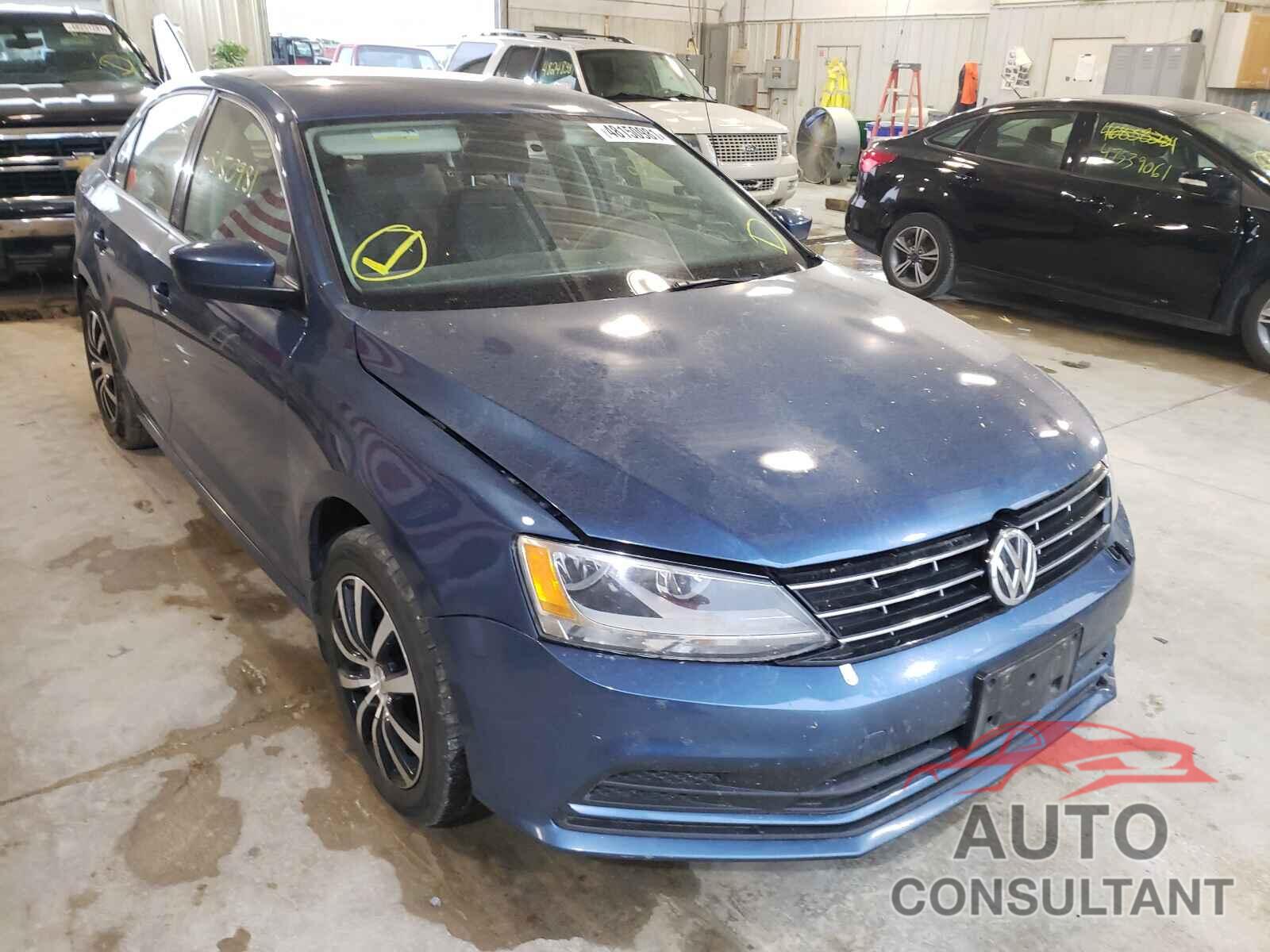 VOLKSWAGEN JETTA 2018 - 3VW2B7AJ9JM257205