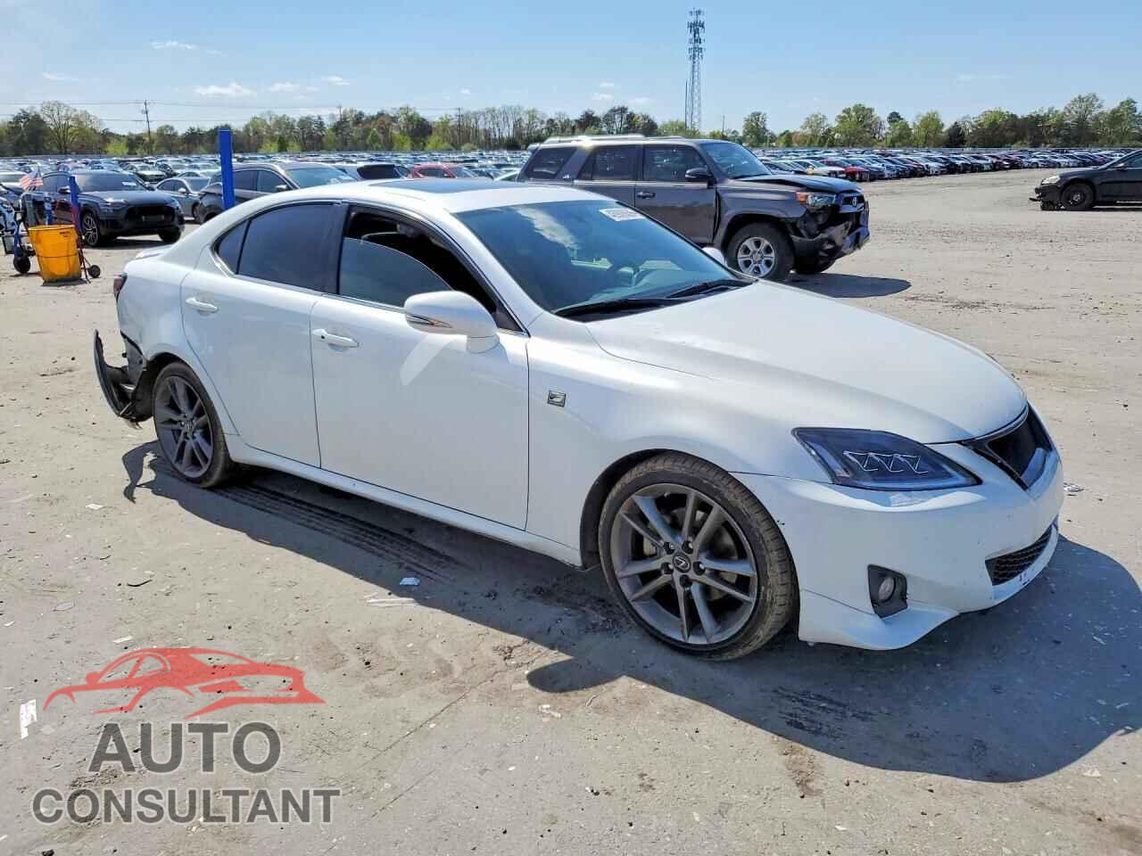 LEXUS IS 2011 - JTHBF5C29B5153885