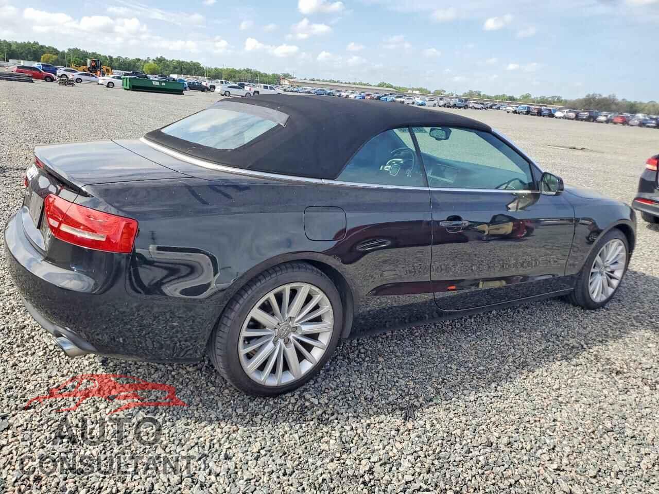 AUDI A5 2012 - WAULFAFH7CN000516