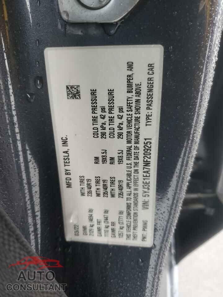TESLA MODEL 3 2022 - 5YJ3E1EA7NF209251