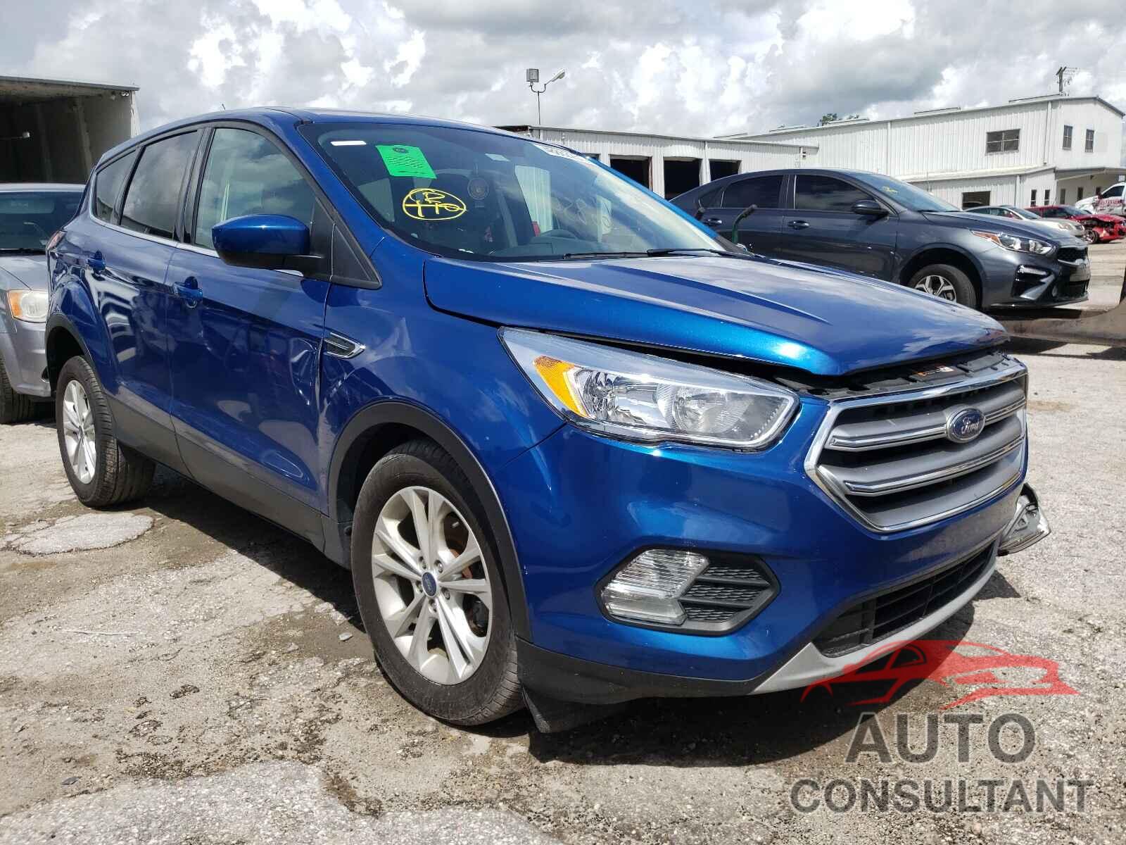 FORD ESCAPE 2017 - 1FMCU0GD3HUA79383