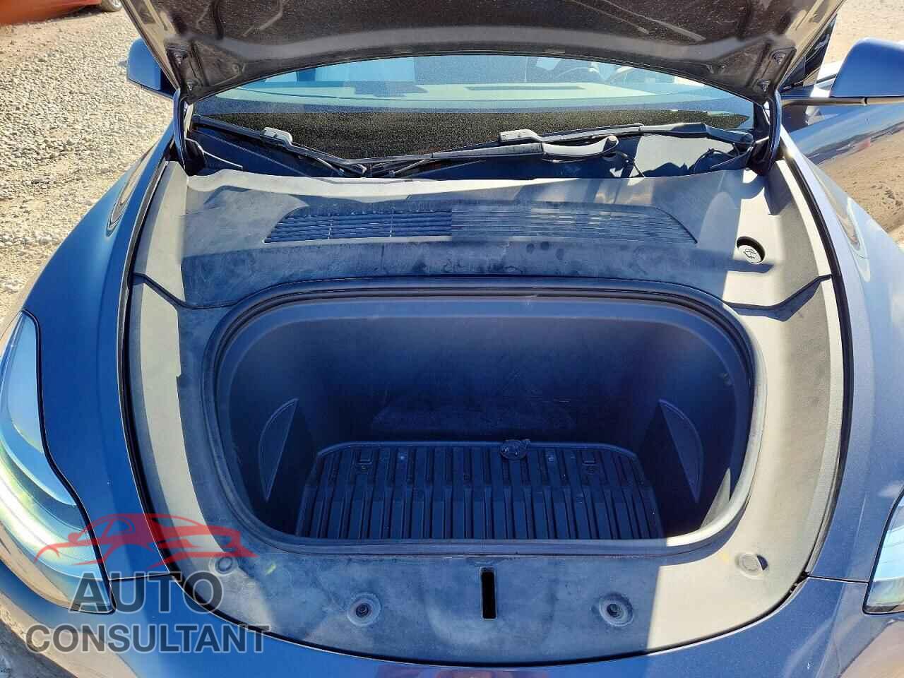 TESLA MODEL Y 2020 - 5YJYGDEE8LF022117