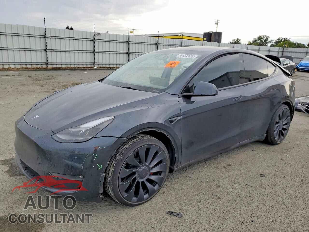 TESLA MODEL Y 2024 - 7SAYGDEF7RF085780