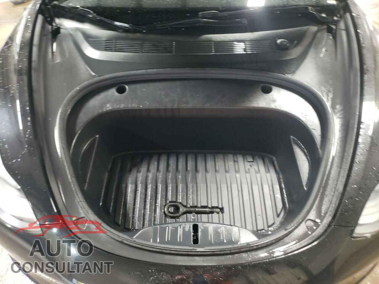 TESLA MODEL 3 2022 - 5YJ3E1EA8NF286128