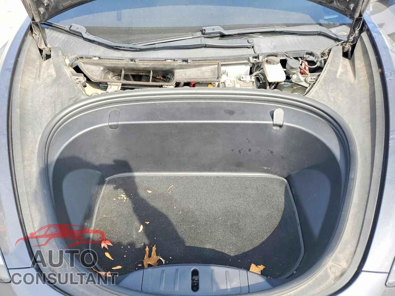 TESLA MODEL 3 2018 - 5YJ3E1EA6JF052743