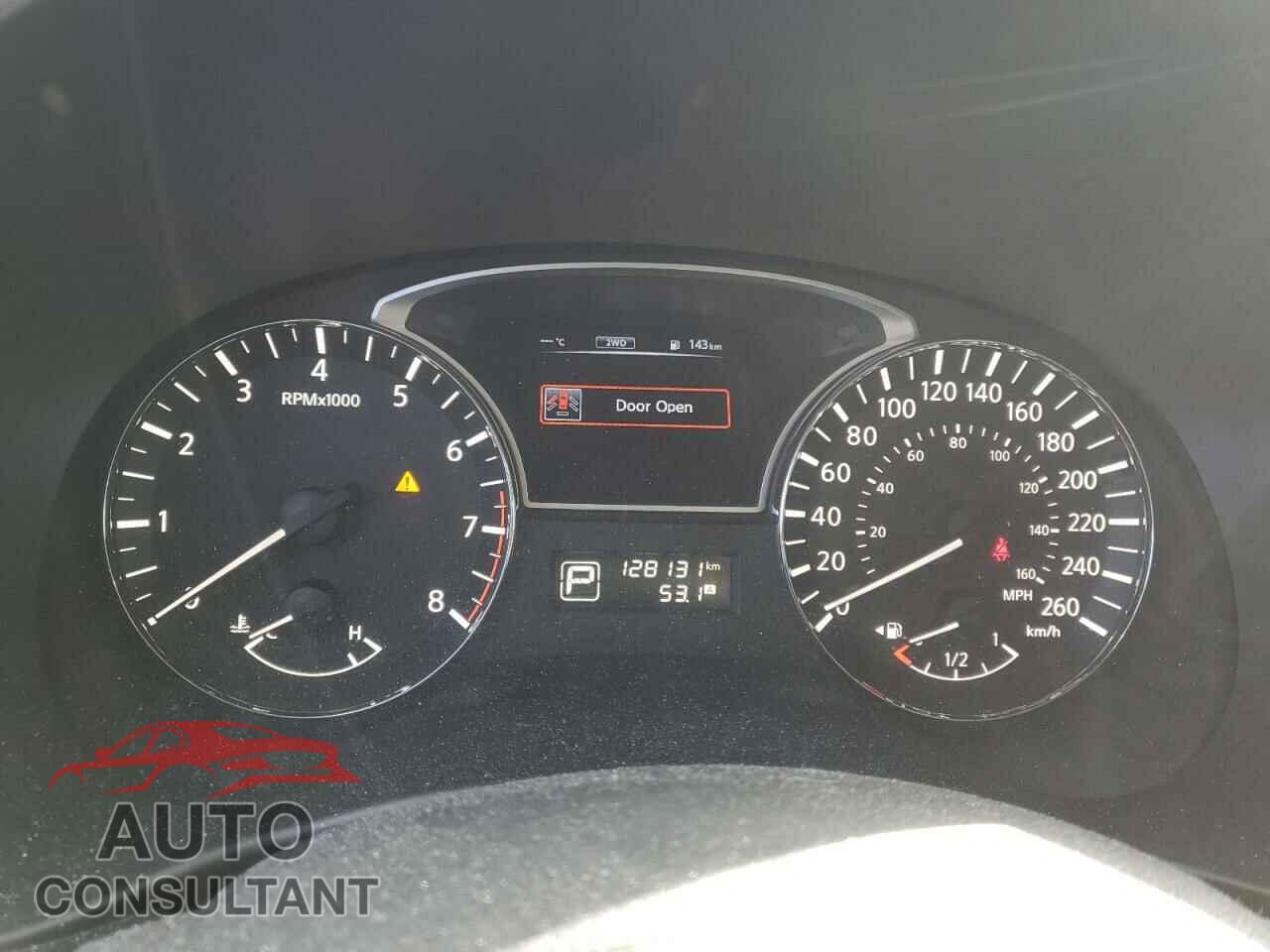 NISSAN PATHFINDER 2015 - 5N1AR2MMXFC688790