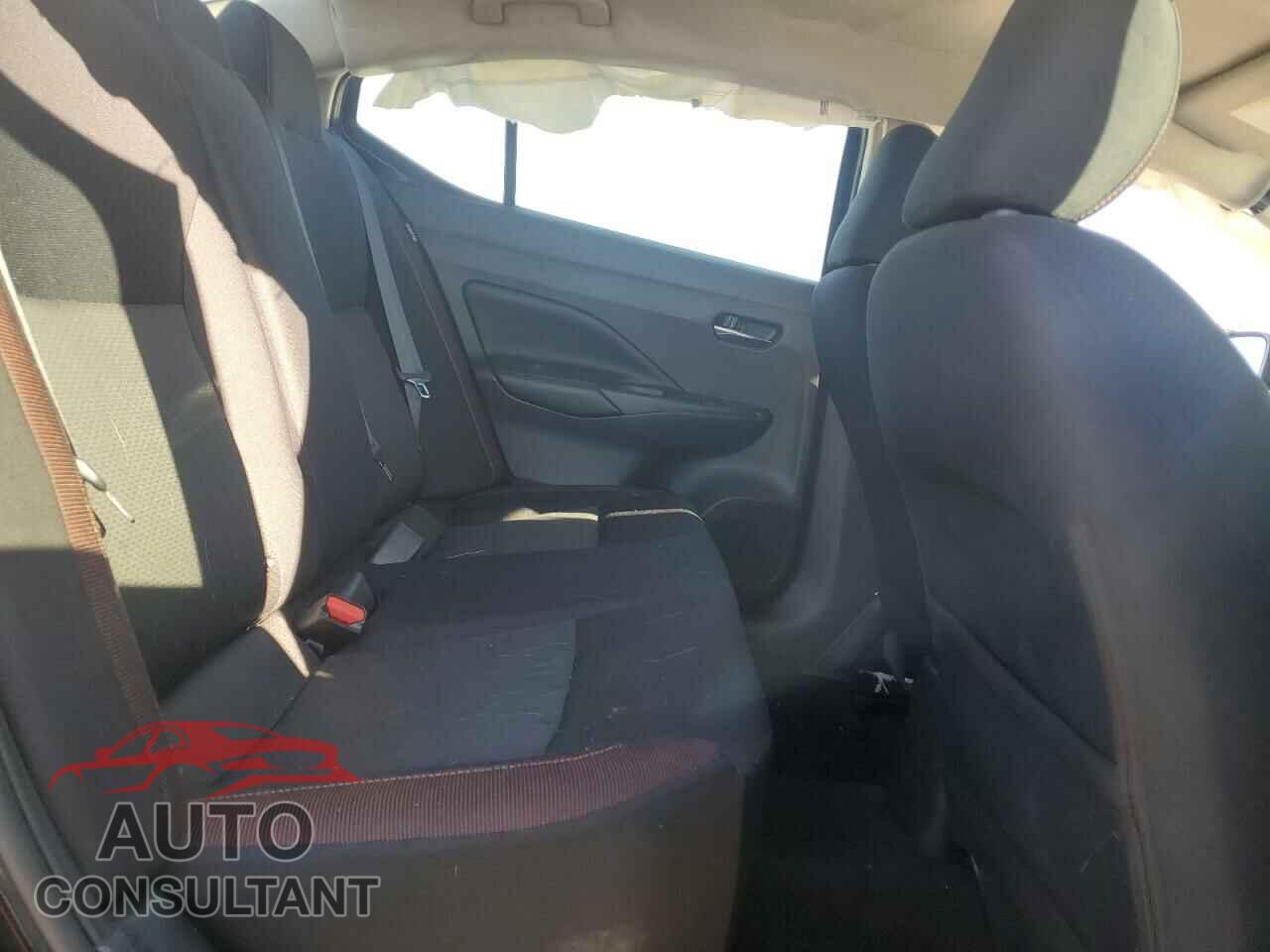 NISSAN VERSA 2021 - 3N1CN8FV7ML822712
