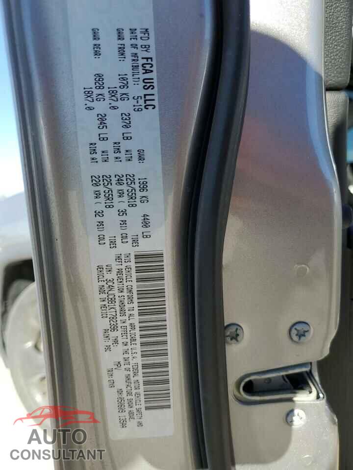 JEEP COMPASS 2019 - 3C4NJCBB1KT782396