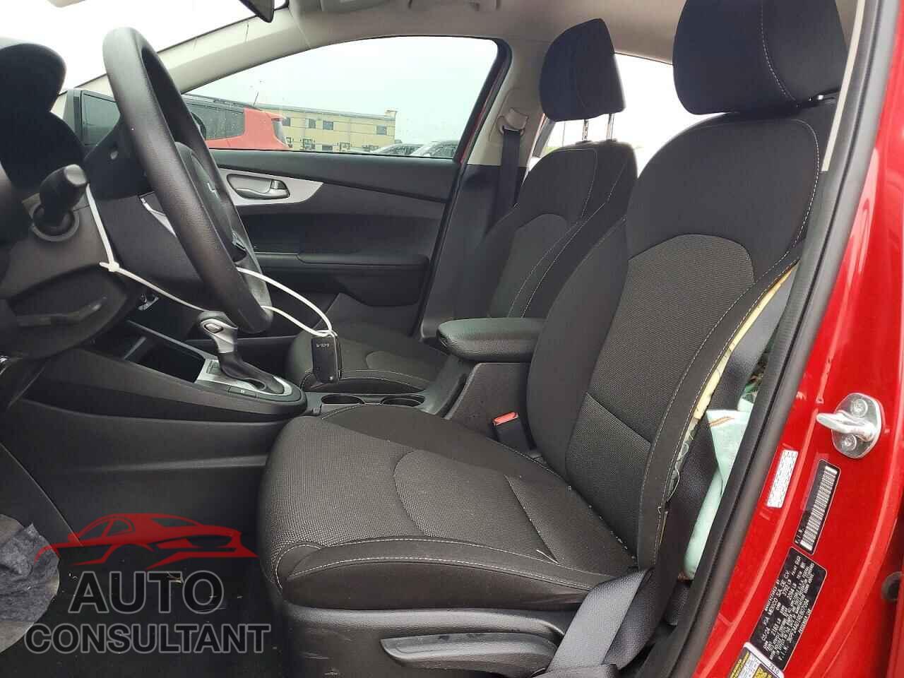 KIA FORTE 2024 - 3KPF24AD1RE807094