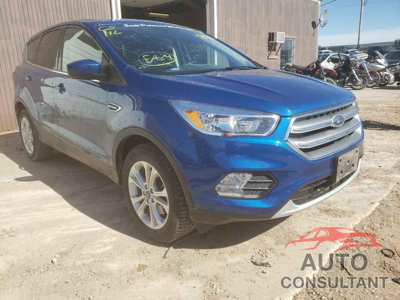 FORD ESCAPE 2017 - 1FMCU9G97HUE47662