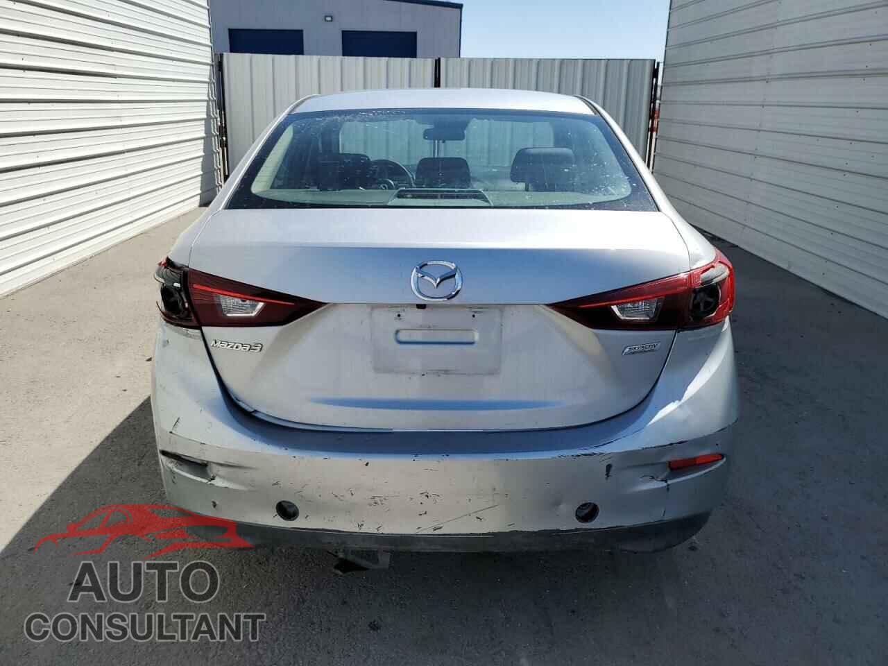 MAZDA 3 2018 - 3MZBN1U79JM161126