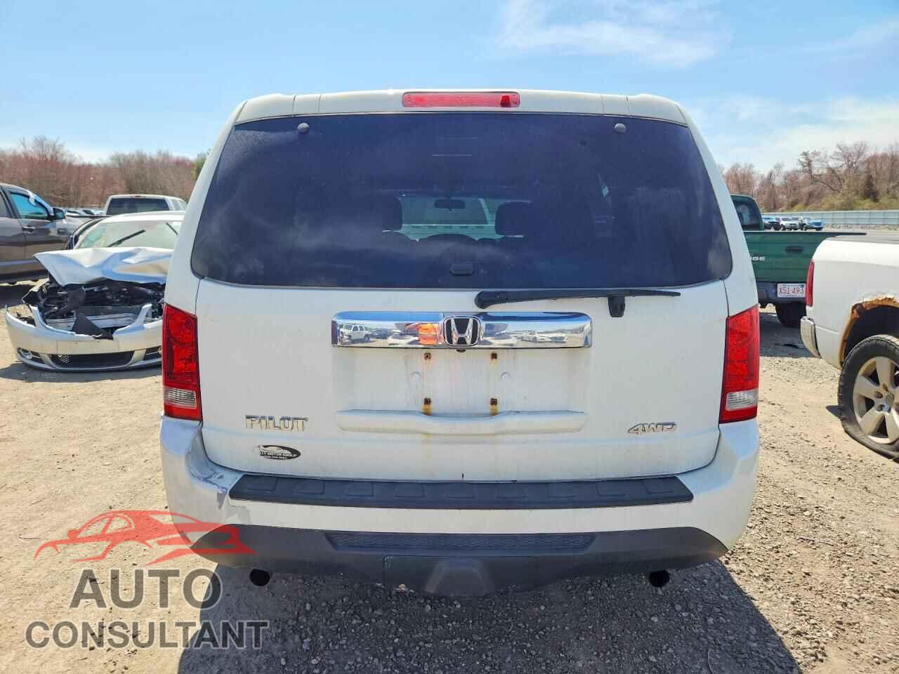 HONDA PILOT 2015 - 5FNYF4H24FB071811