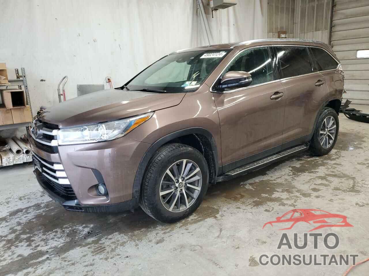 TOYOTA HIGHLANDER 2019 - 5TDJZRFHXKS989565