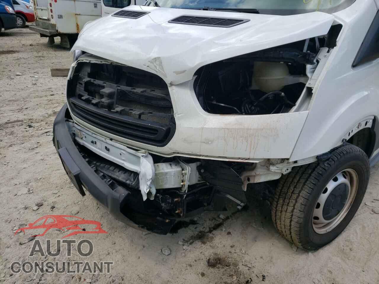 FORD TRANSIT 2019 - 1FTYR2CM1KKA03838