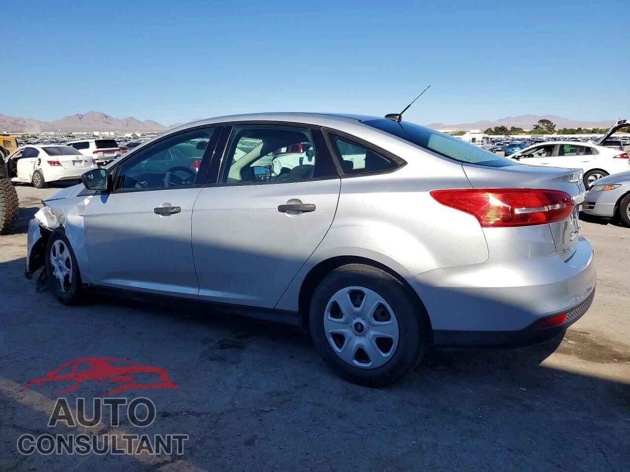 FORD FOCUS 2018 - 1FADP3E24JL278916