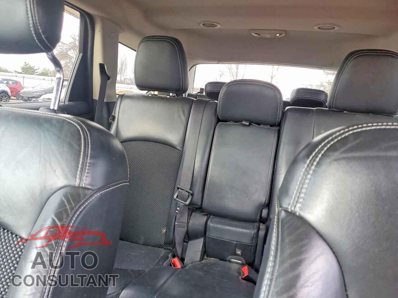 DODGE JOURNEY 2015 - 3C4PDCGG7FT568216
