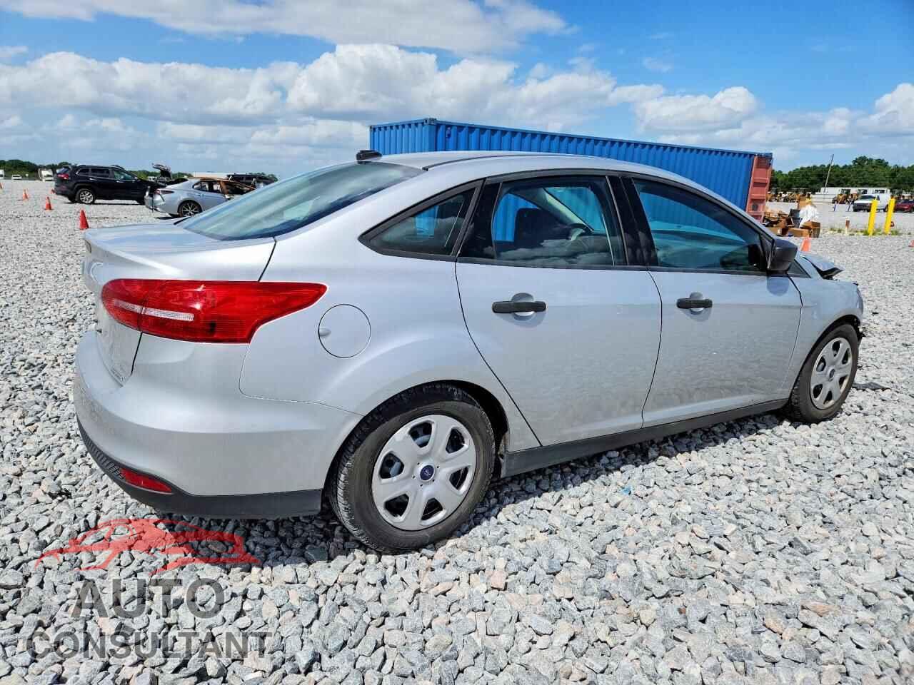 FORD FOCUS 2016 - 1FADP3E27GL324571