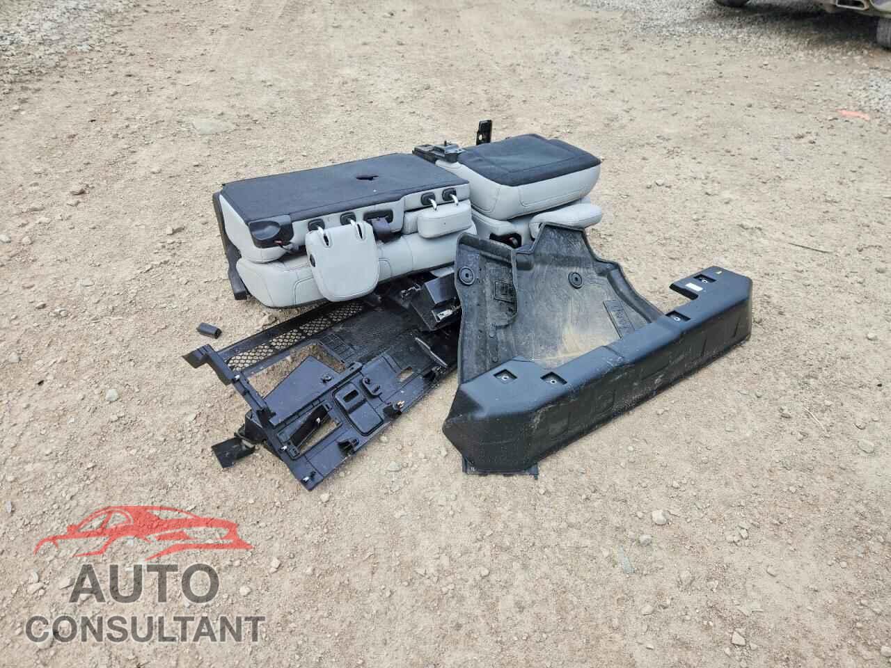 JEEP GLADIATOR 2022 - 1C6JJTEG3NL147225