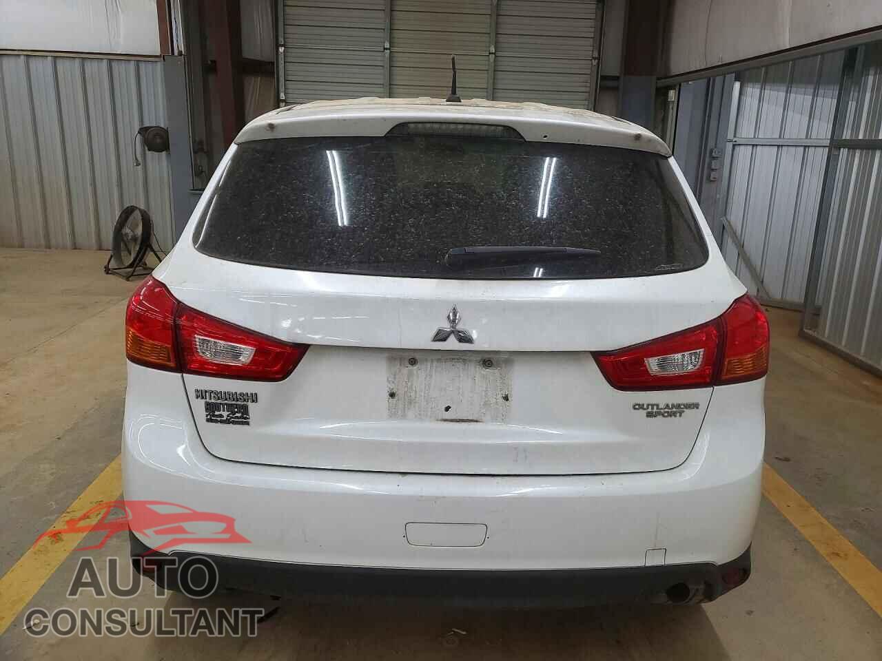 MITSUBISHI OUTLANDER 2015 - 4A4AR3AU5FE036736