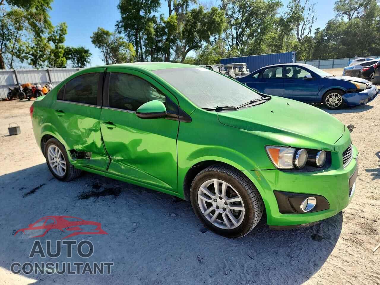 CHEVROLET SONIC 2014 - 1G1JC5SH4E4235909