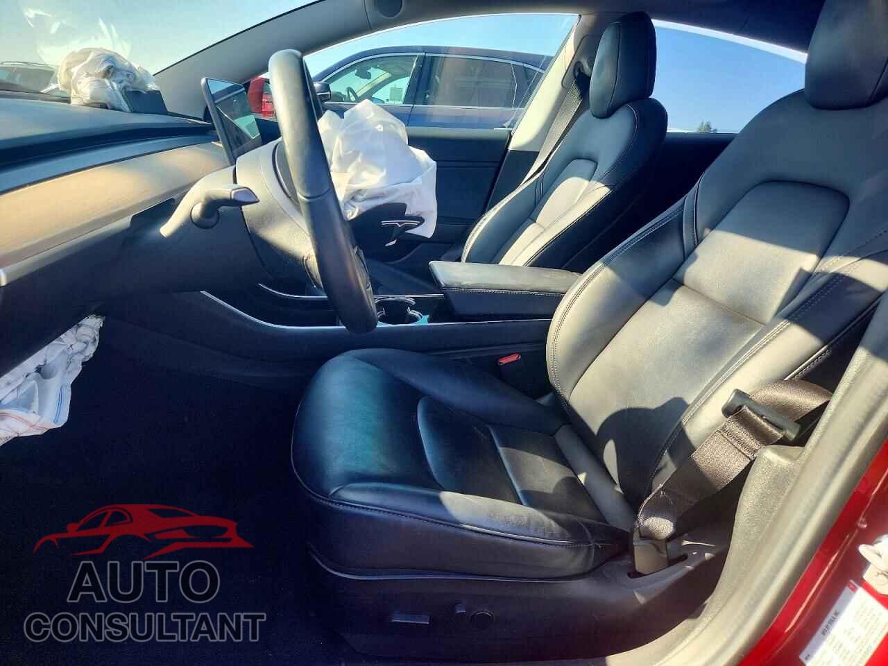 TESLA MODEL 3 2018 - 5YJ3E1EA8JF061721