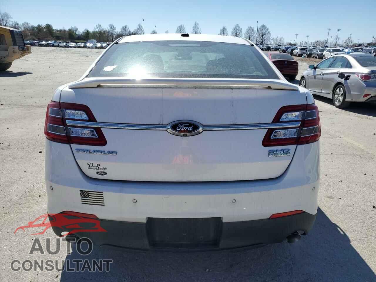 FORD TAURUS 2015 - 1FAHP2KT3FG203228