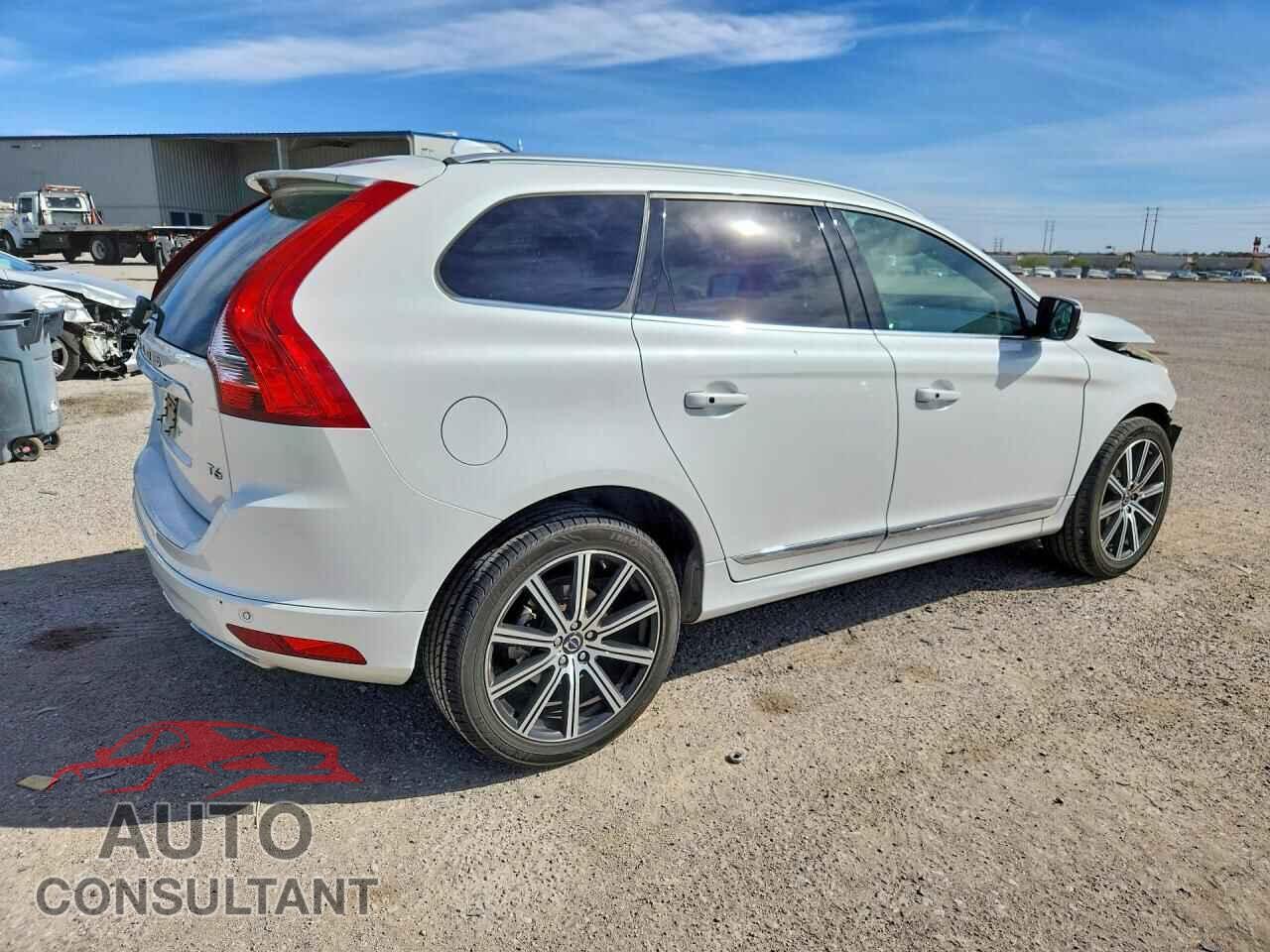 VOLVO XC60 2015 - YV449MDM4F2629475