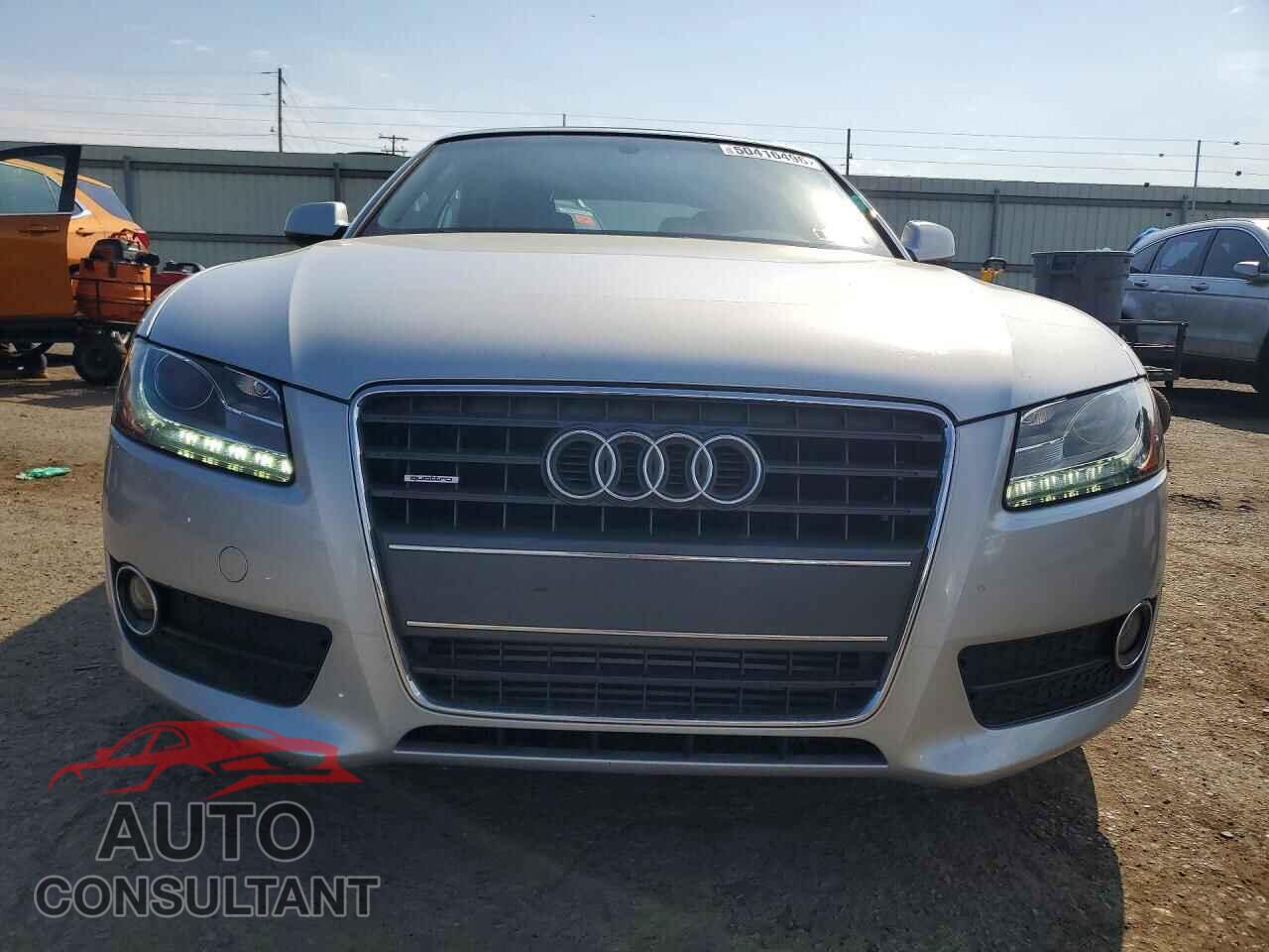 AUDI A5 2012 - WAULFAFH4CN000893
