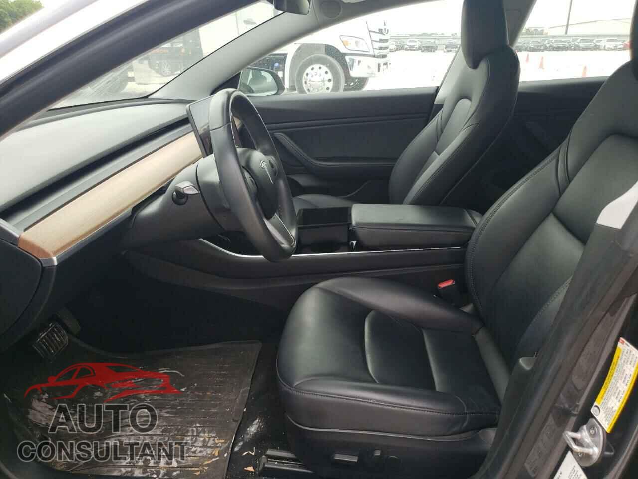 TESLA MODEL 3 2019 - 5YJ3E1EA8KF300864