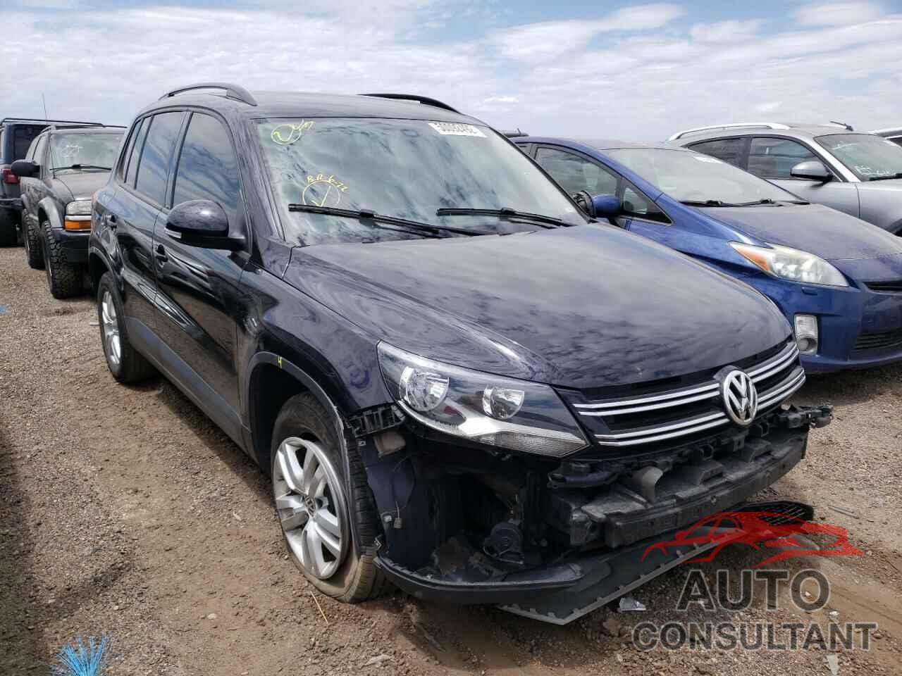 VOLKSWAGEN TIGUAN 2016 - WVGBV7AX5GW553373