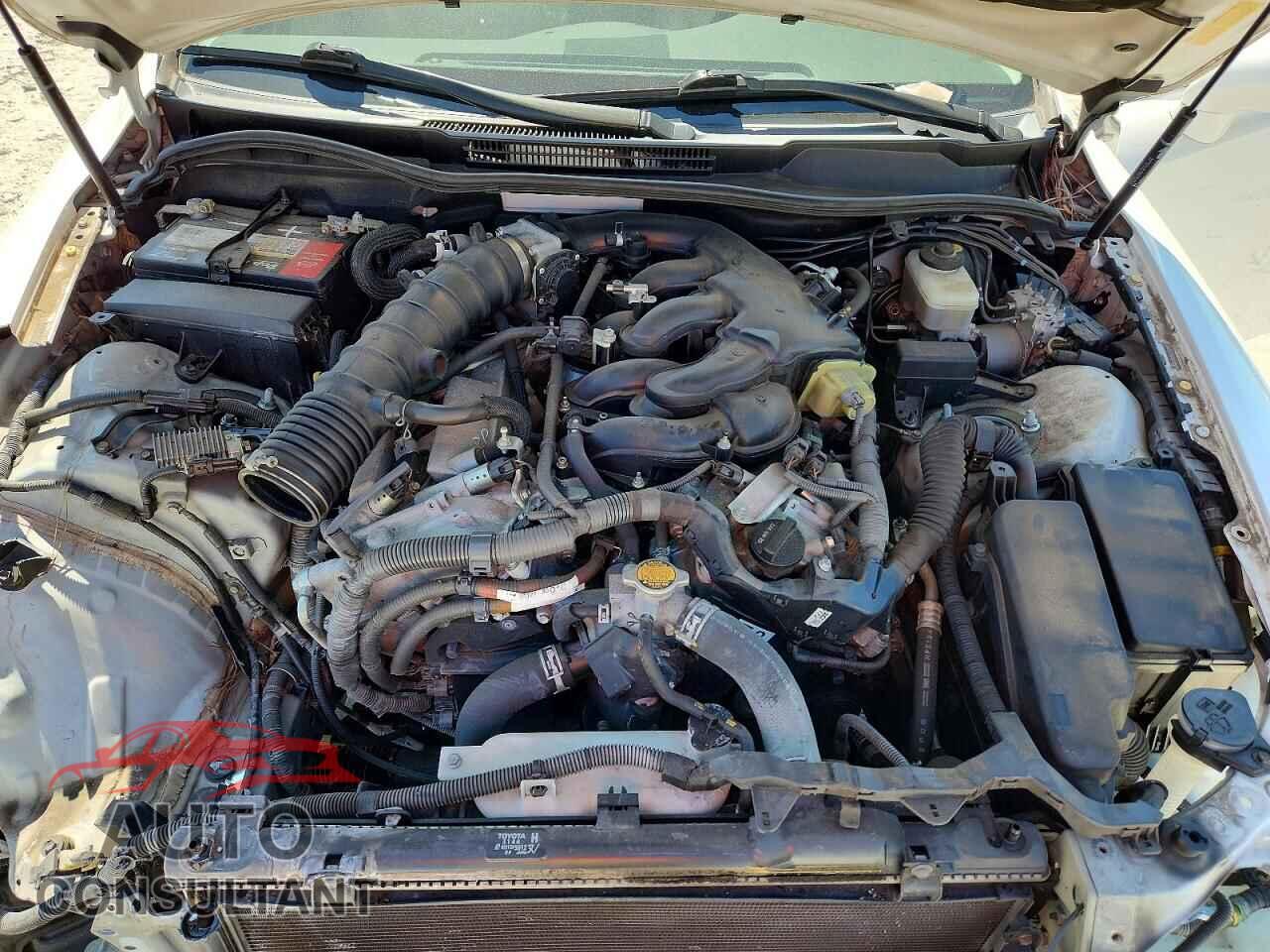 LEXUS IS 2012 - JTHCF5C2XC5056880