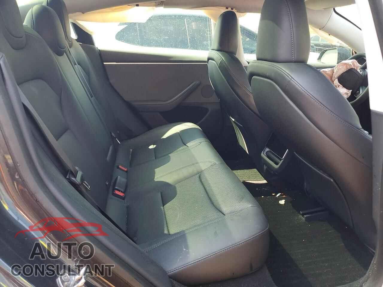 TESLA MODEL 3 2024 - 5YJ3E1EA7RF721713