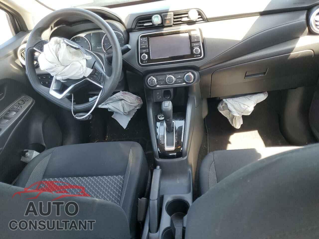 NISSAN VERSA 2020 - 3N1CN8DV2LL832050