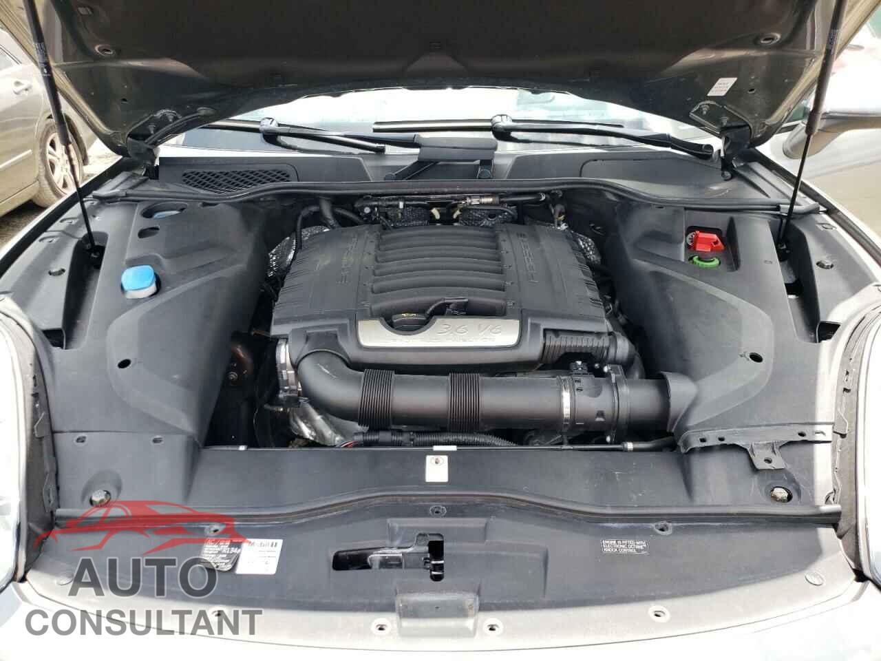 PORSCHE CAYENNE 2016 - WP1AA2A28GKA15095