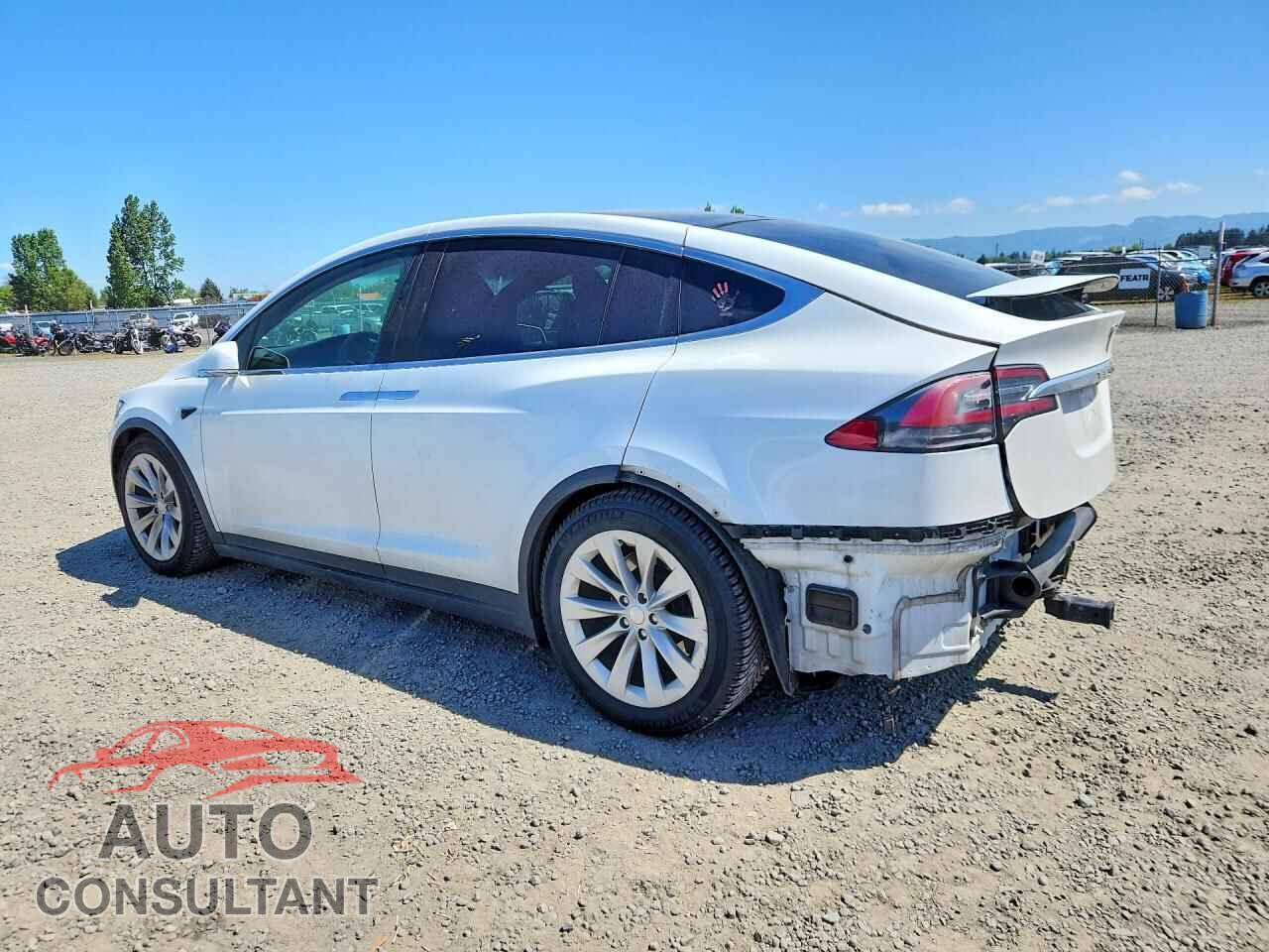 TESLA MODEL X 2020 - 5YJXCDE26LF235211