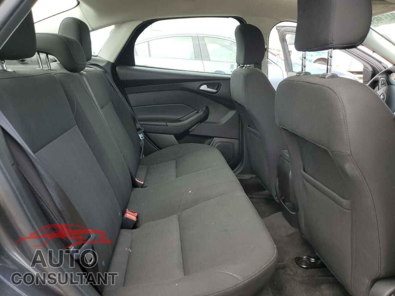 FORD FOCUS 2017 - 1FADP3F29HL341971