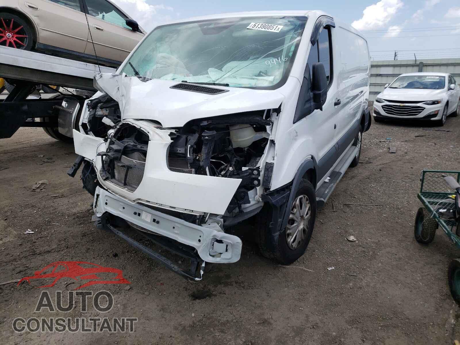 FORD TRANSIT CO 2017 - 1FTYR1ZM3HKB39446
