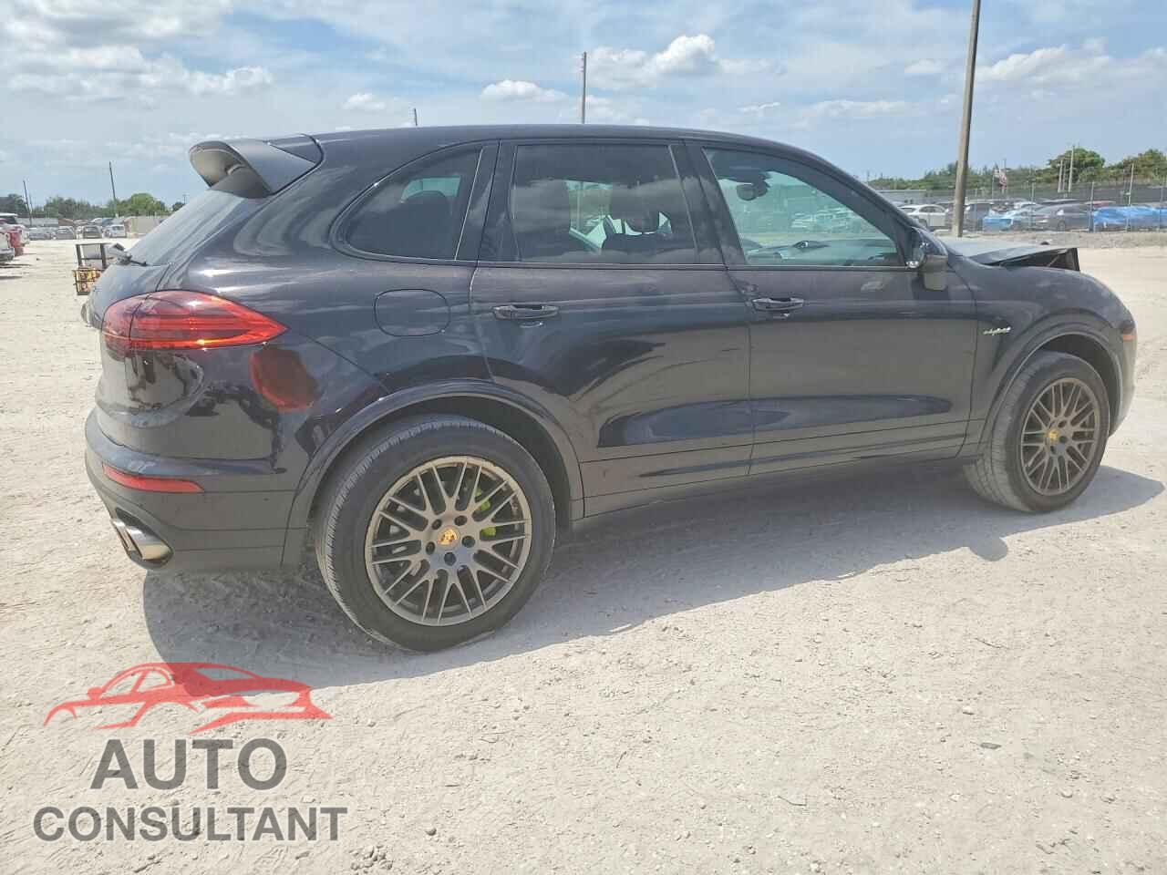 PORSCHE CAYENNE 2017 - WP1AE2A23HLA69534