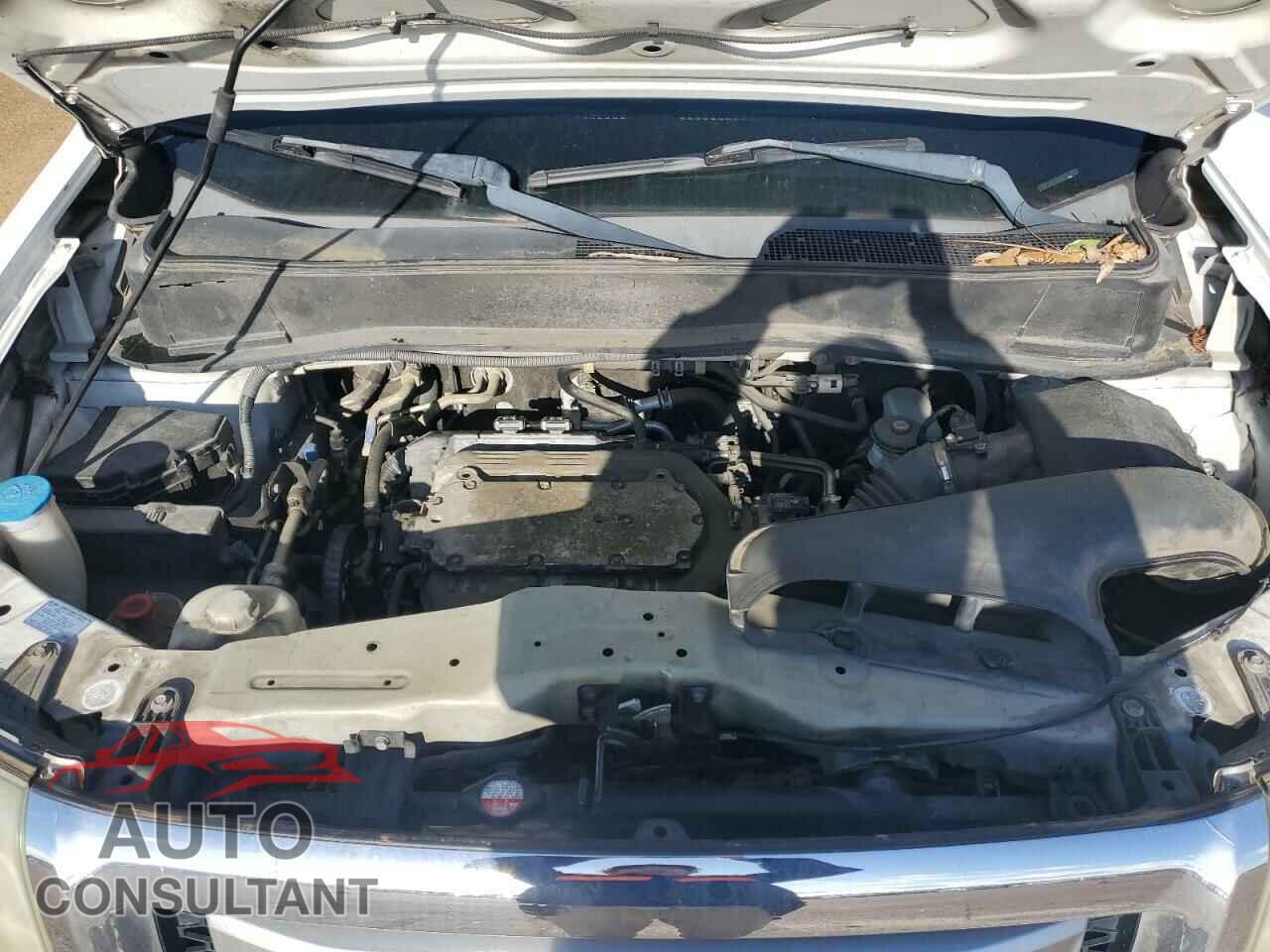 HONDA PILOT 2011 - 5FNYF3H67BB032606