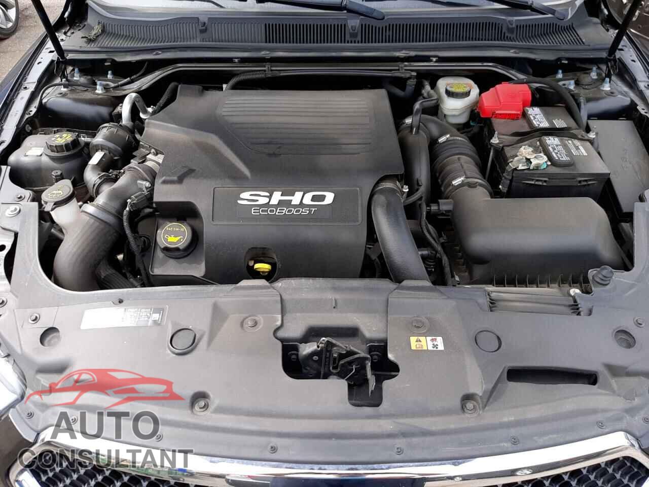 FORD TAURUS 2017 - 1FAHP2KT8HG145247