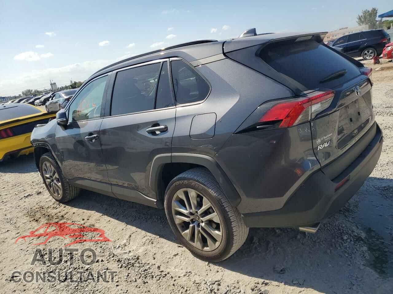 TOYOTA RAV4 2023 - 2T3C1RFVXPC231495