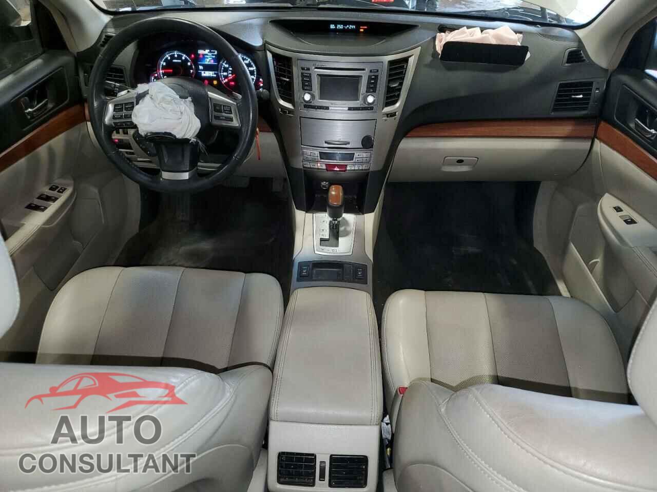SUBARU OUTBACK 2014 - 4S4BRBLCXE3239802