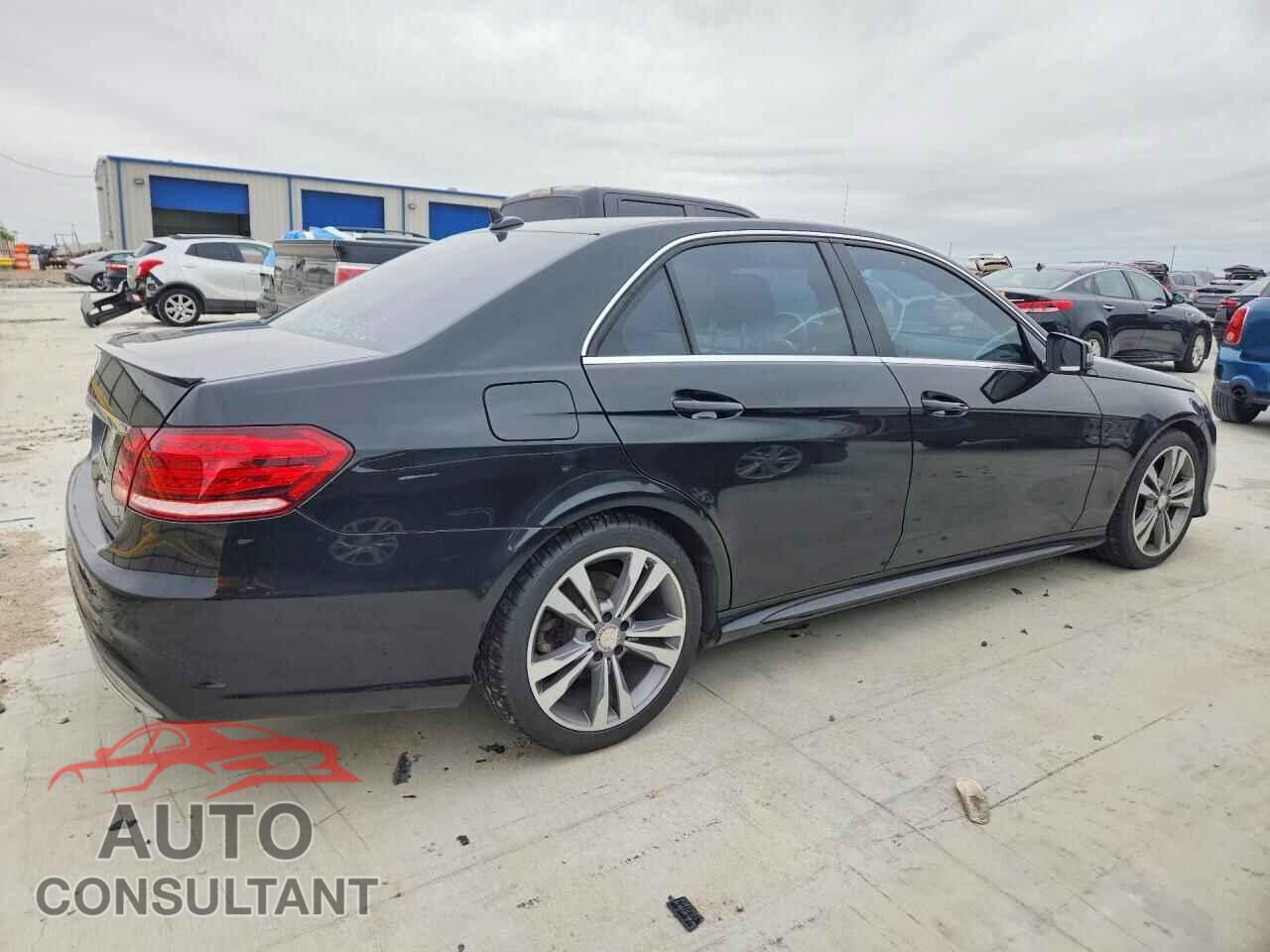MERCEDES-BENZ E-CLASS 2015 - WDDHF5KB8FB156559