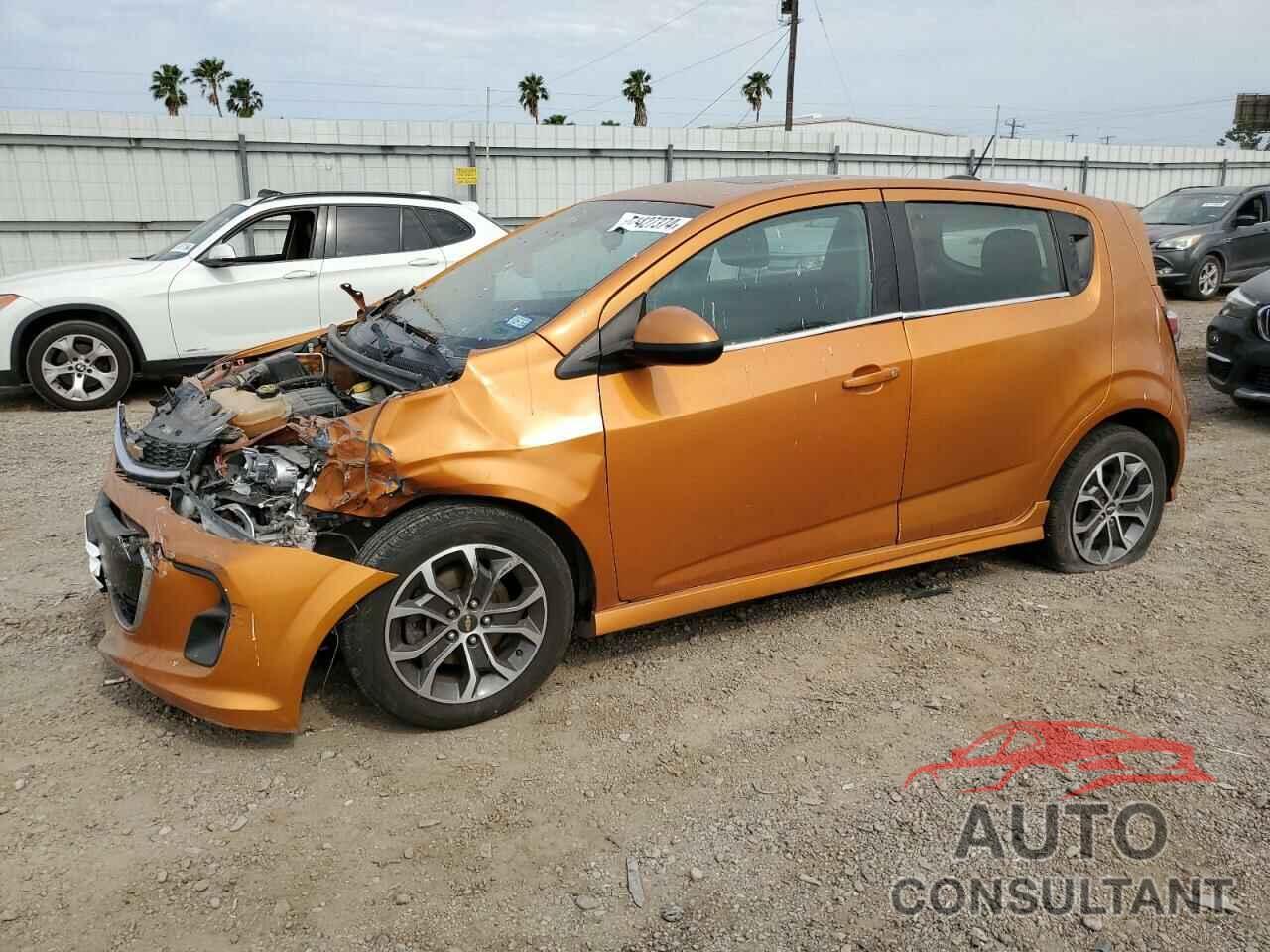 CHEVROLET SONIC 2017 - 1G1JD6SB9H4138188