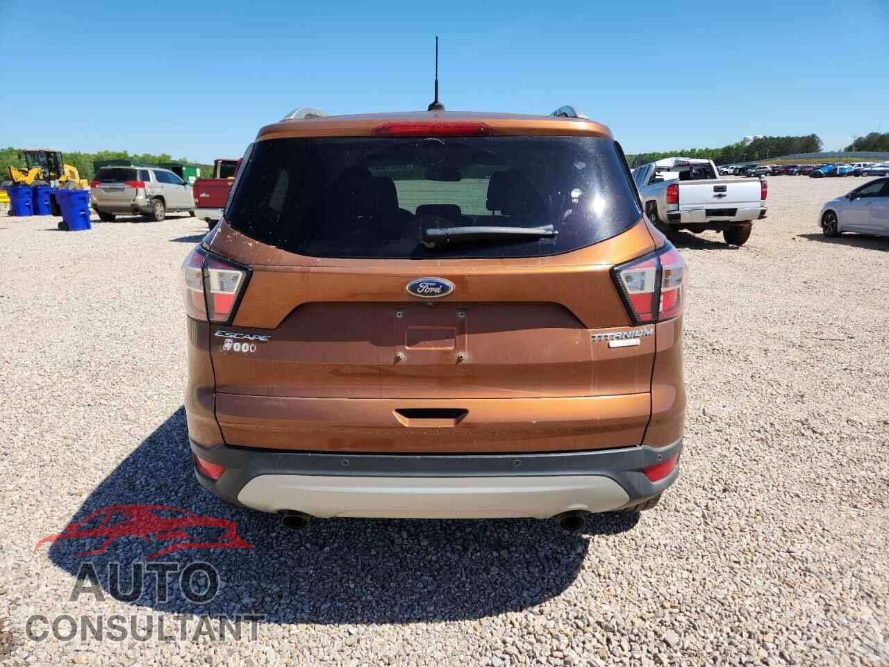 FORD ESCAPE 2017 - 1FMCU0JD2HUF05282