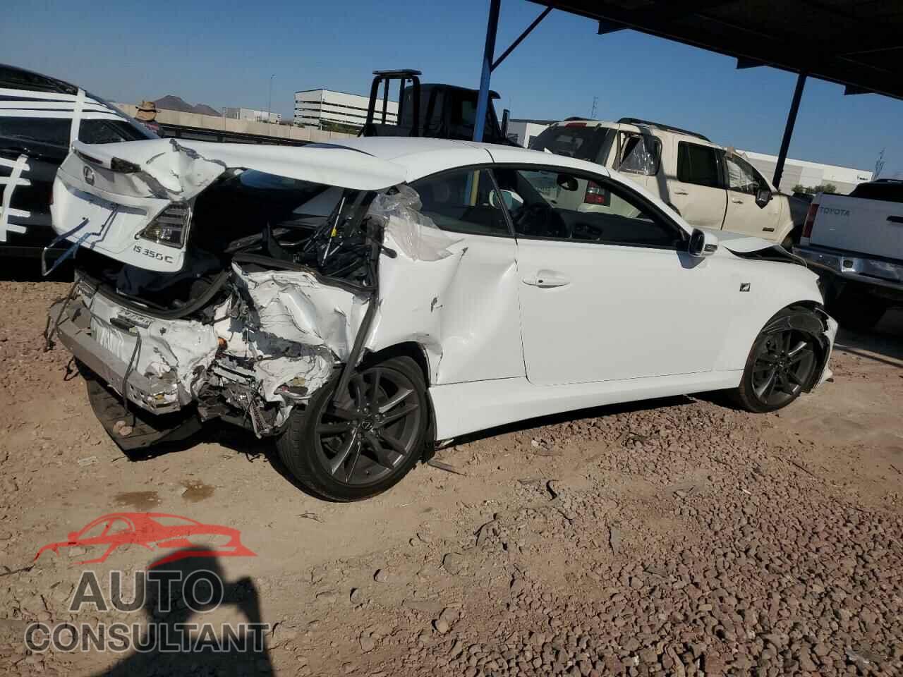 LEXUS IS 2015 - JTHFE2C26F2511311