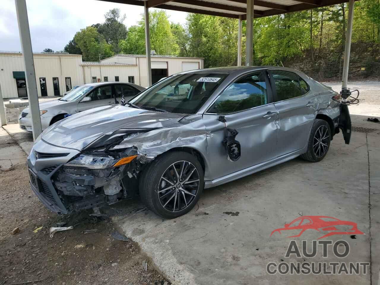 TOYOTA CAMRY 2022 - 4T1G11AK0NU696596