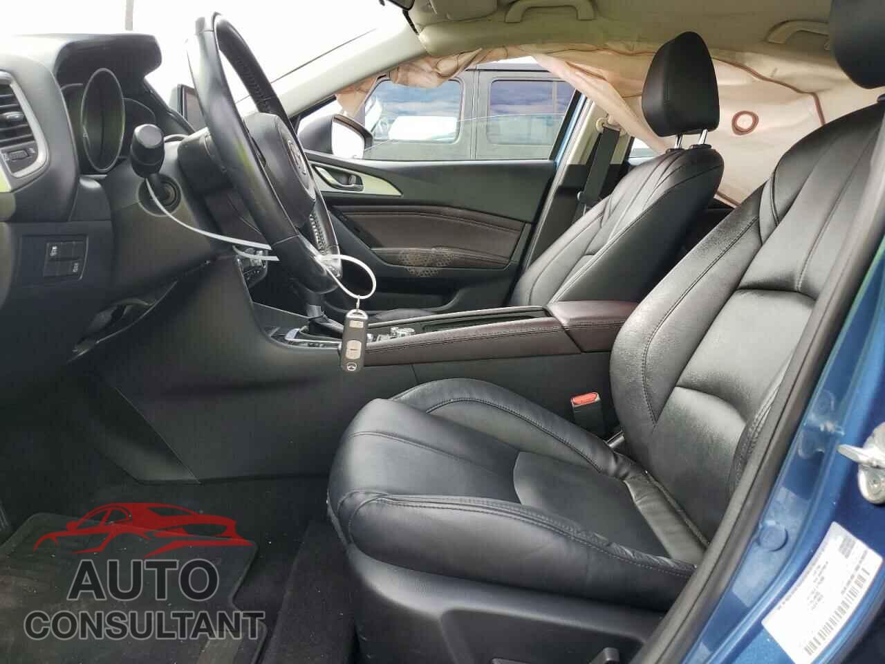 MAZDA 3 2017 - 3MZBN1L7XHM106793